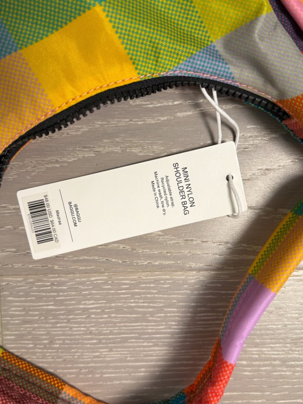 NWT Baggu Madras Mini Nylon Shoulder Bag - Picture 4 of 4